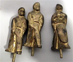 VINTAGE ALL BRASS NINE MENS MORRIS GAME - COMPLETE WITH ALL PIECES - VINTAGE GAM